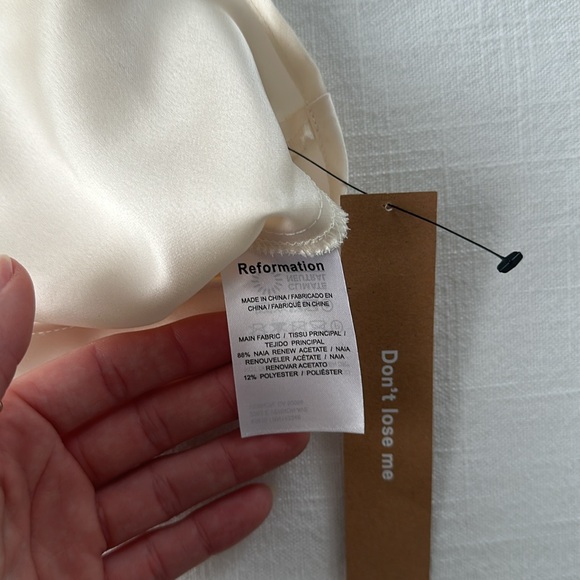 Reformation Edel Satin Top - Picture 5 of 10